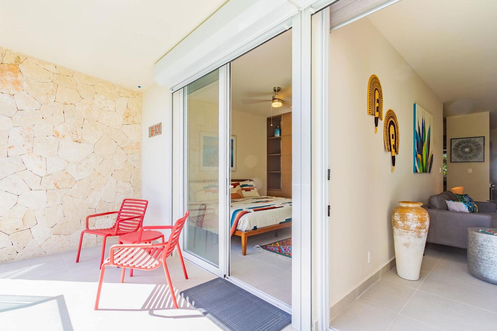 Santamar By Tao Beach Condos With Pool & Walk To Ocean أكومال المظهر الخارجي الصورة